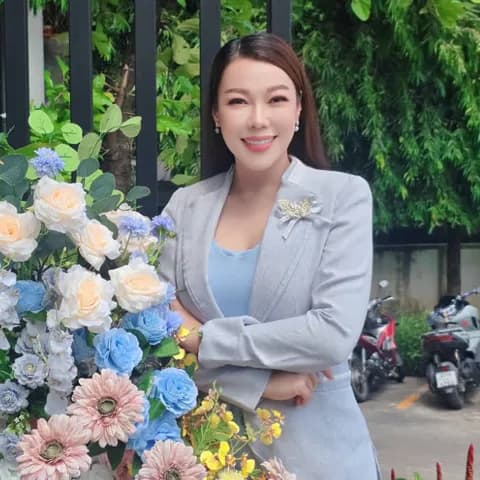 คุณปราง มณีรัตน์